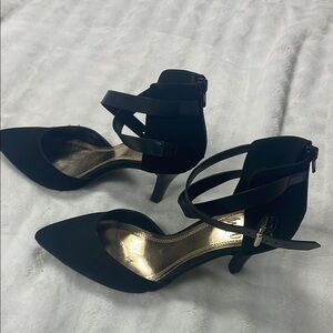 Elegant Black Strappy Heels
Worn once